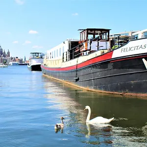  Botel Felicitas Paesi Bassi
